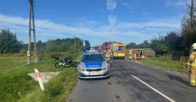 Dwaj motocykliści trafili do szpitala po zderzeniu